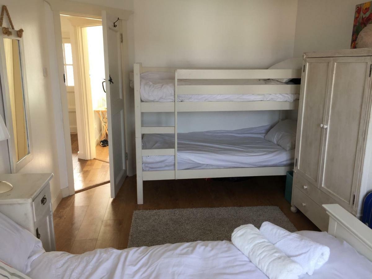 Nanny Willow'S Cottage Портболинтра Экстерьер фото